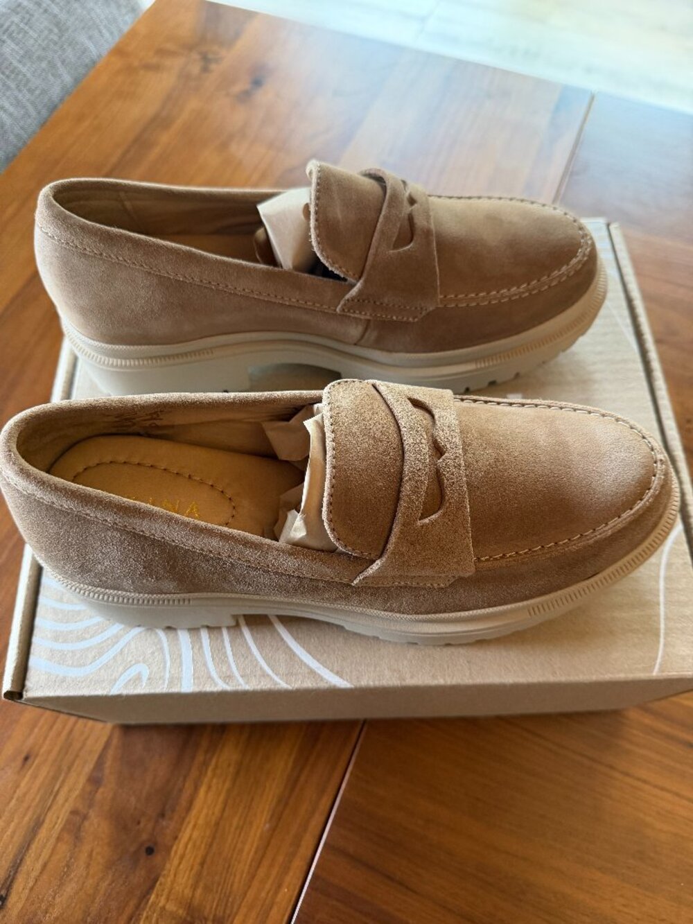Patina Zoe chunky loafer taupe size 9 NIB